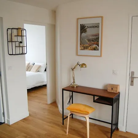Cosy 아파트
